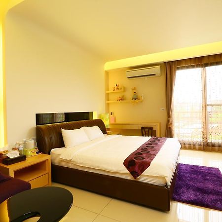 Sakura Love River Bed And Breakfast Dongshan  Bagian luar foto