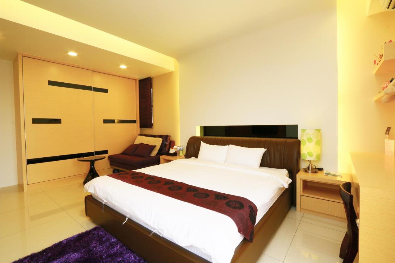 Sakura Love River Bed And Breakfast Dongshan  Bagian luar foto