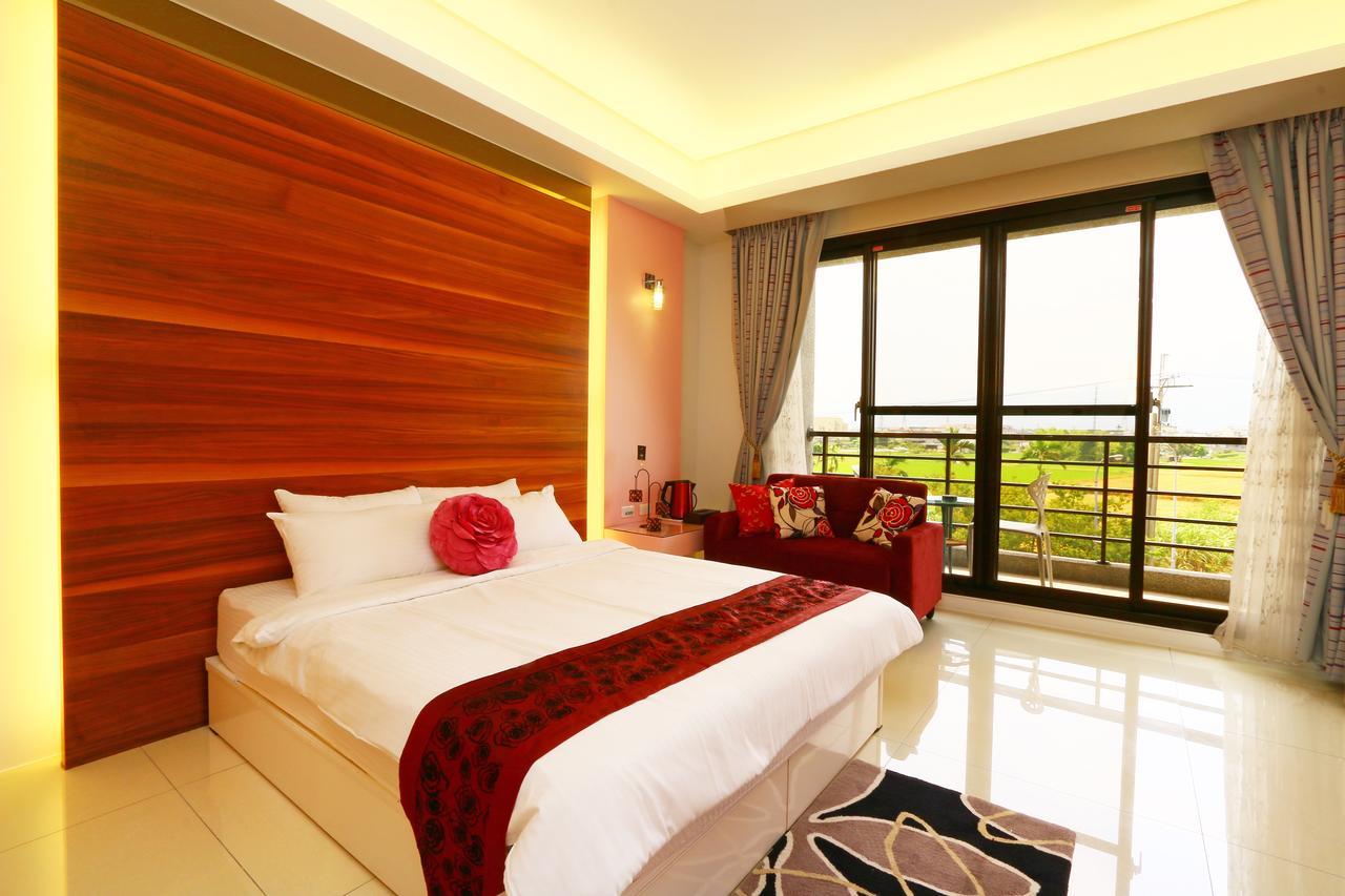 Sakura Love River Bed And Breakfast Dongshan  Bagian luar foto