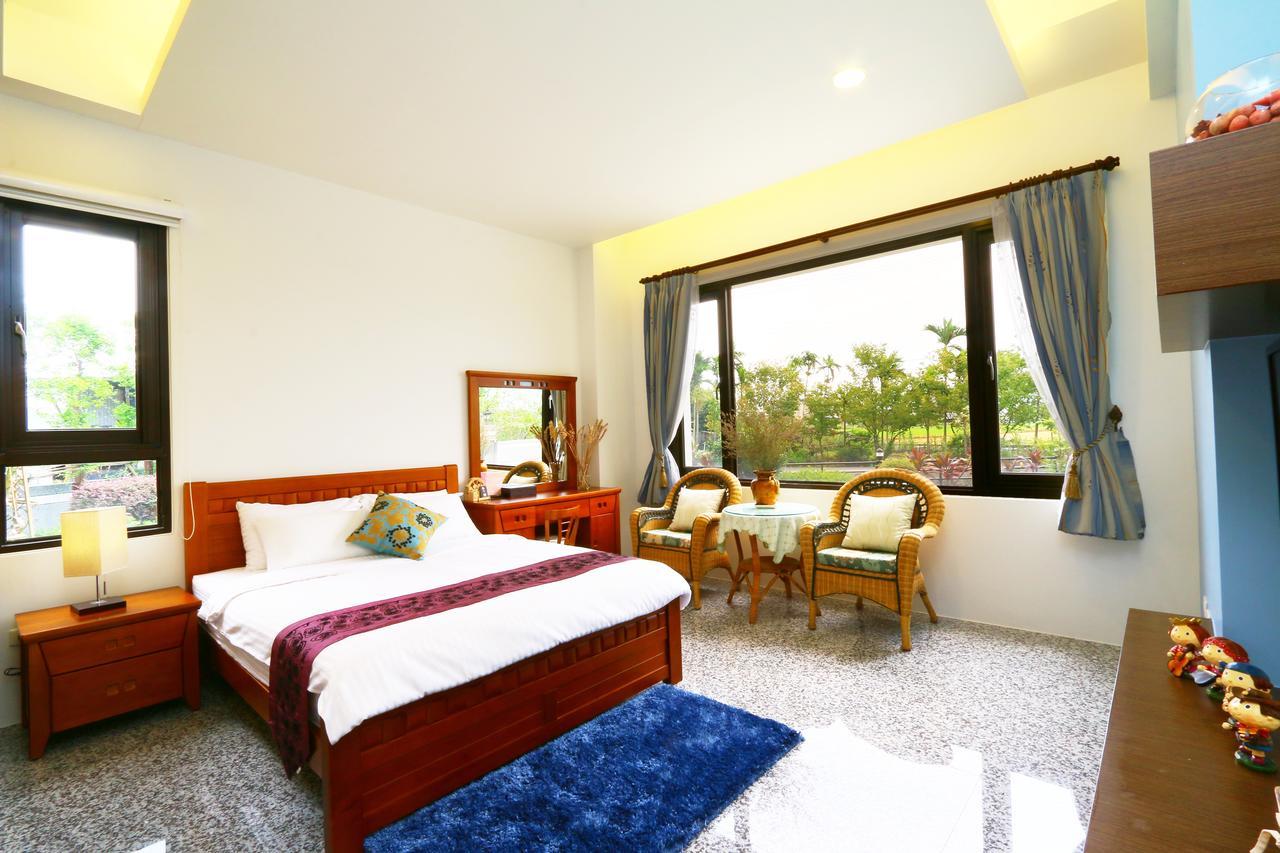 Sakura Love River Bed And Breakfast Dongshan  Bagian luar foto